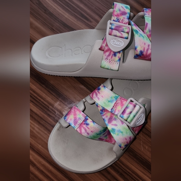 Chaco Sandals super cute 💕 - Picture 2 of 5